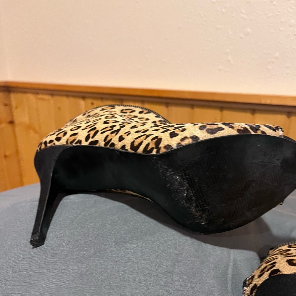 Carlos leopard print stiletto booties Mobwife 🔥 - Picture 3 of 7